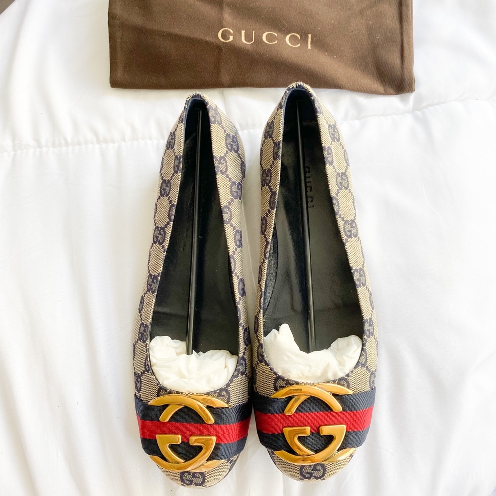 AUTH Gucci GG ballet flats in beige/ blue size 35